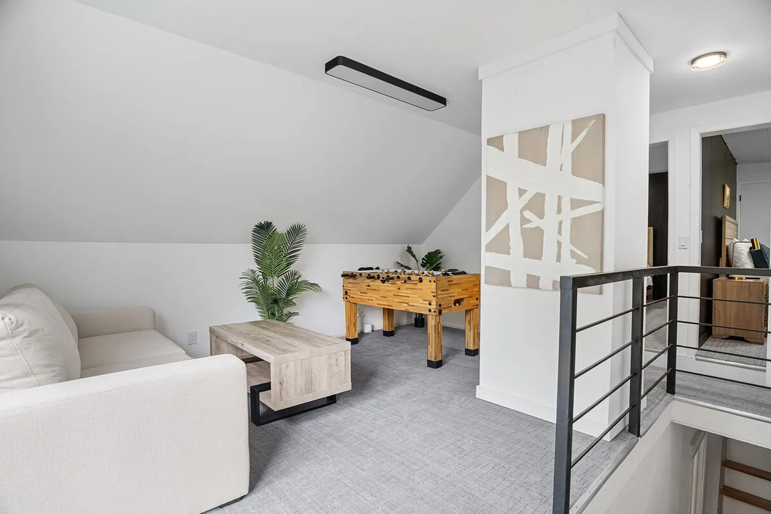 3 bed, 2.0 bath, $7,635 — Photo 2