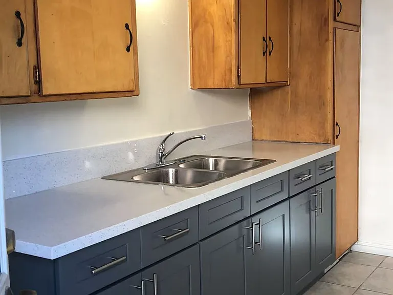 1341 W Poplar St #1 — Photo 9