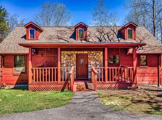 2801 Alexander Pl, Pigeon Forge, TN 37863