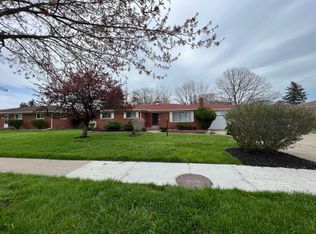 325 Clinton River Dr, Mount Clemens, MI 48043