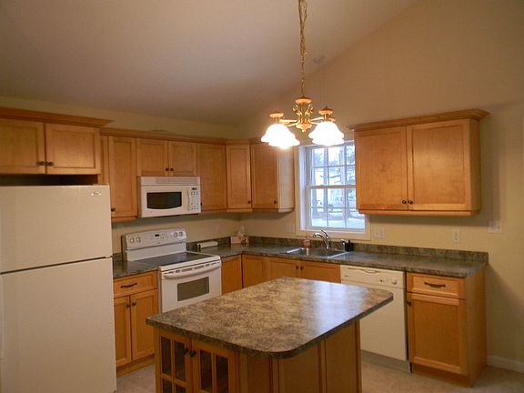 2nd image of 15 Roosevelt Ave #E