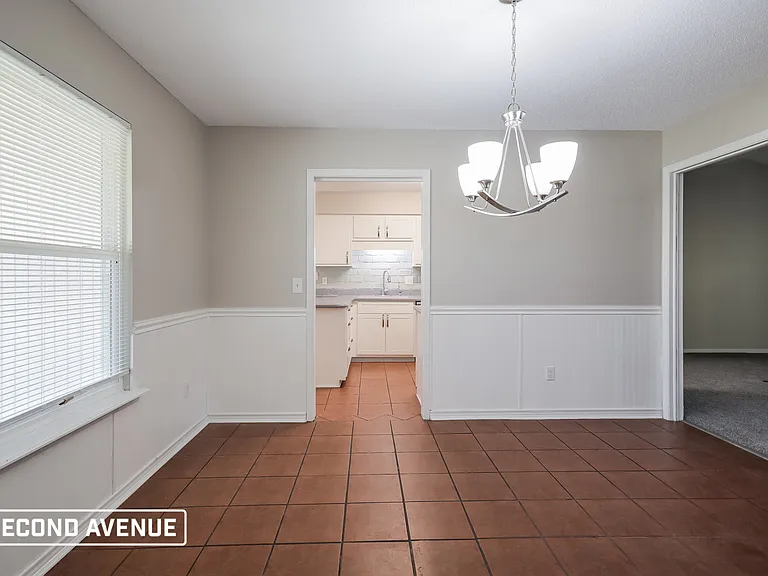 10950 Rock Island Rd — Photo 4