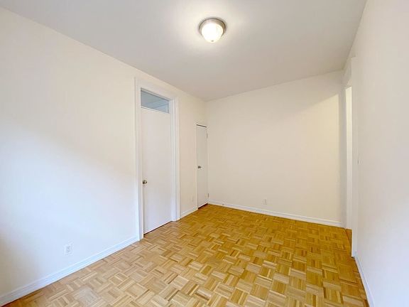 5th image of 304 W 14th St APT 5A