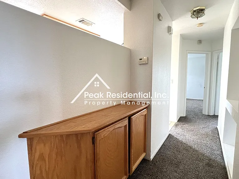 8274 Golden Park Ct — Photo 9