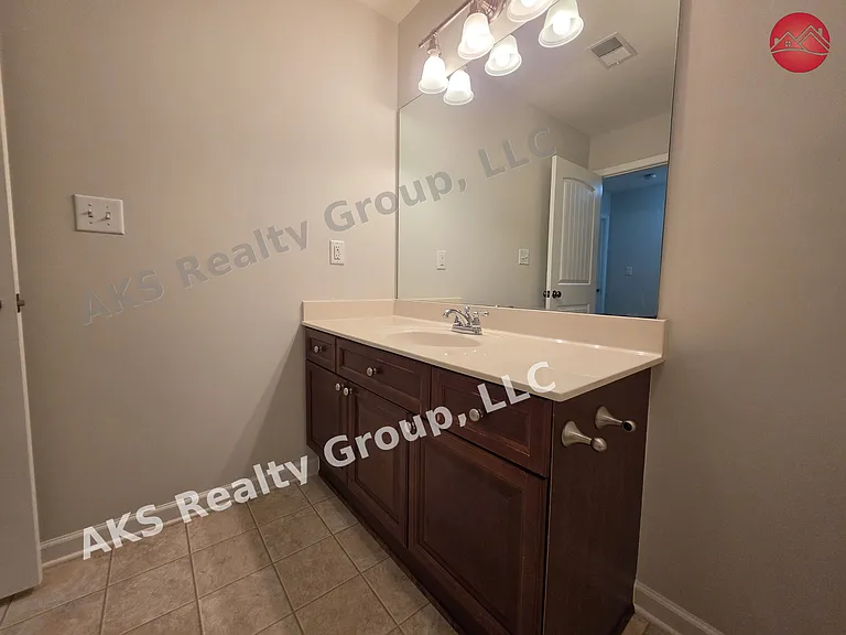 4346 Ashwood Cv — Photo 14