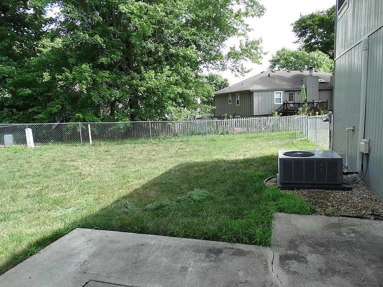 12820 S Arapaho Dr — Photo 16