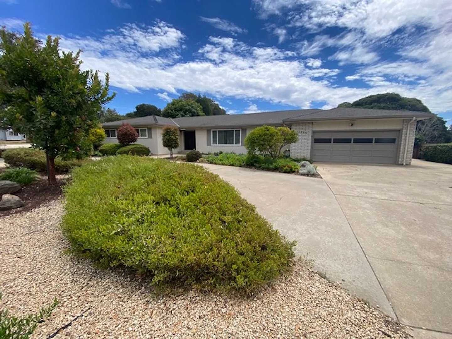 11755 Tam O'Shanter Drive — Photo 2