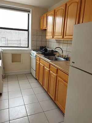 Rented by Aamen Realty | media 5