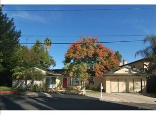 16991 Strawberry Dr, Encino, CA 91436