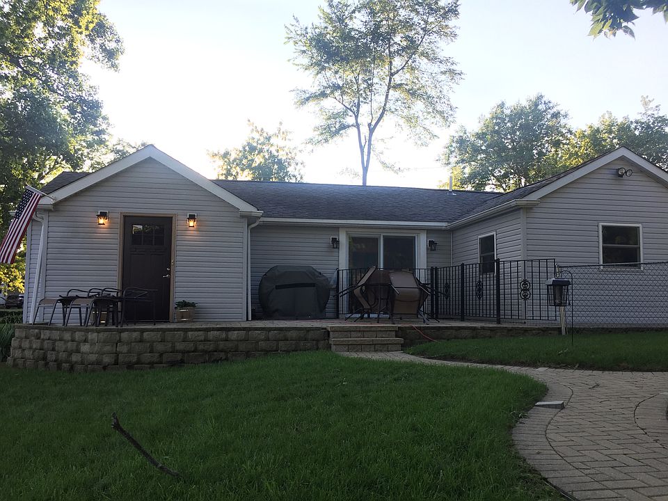 1st image of 26612 W Michigan Blvd