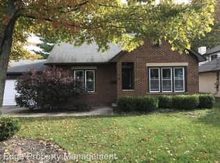 627 Bassett Rd, Bay Village, OH 44140