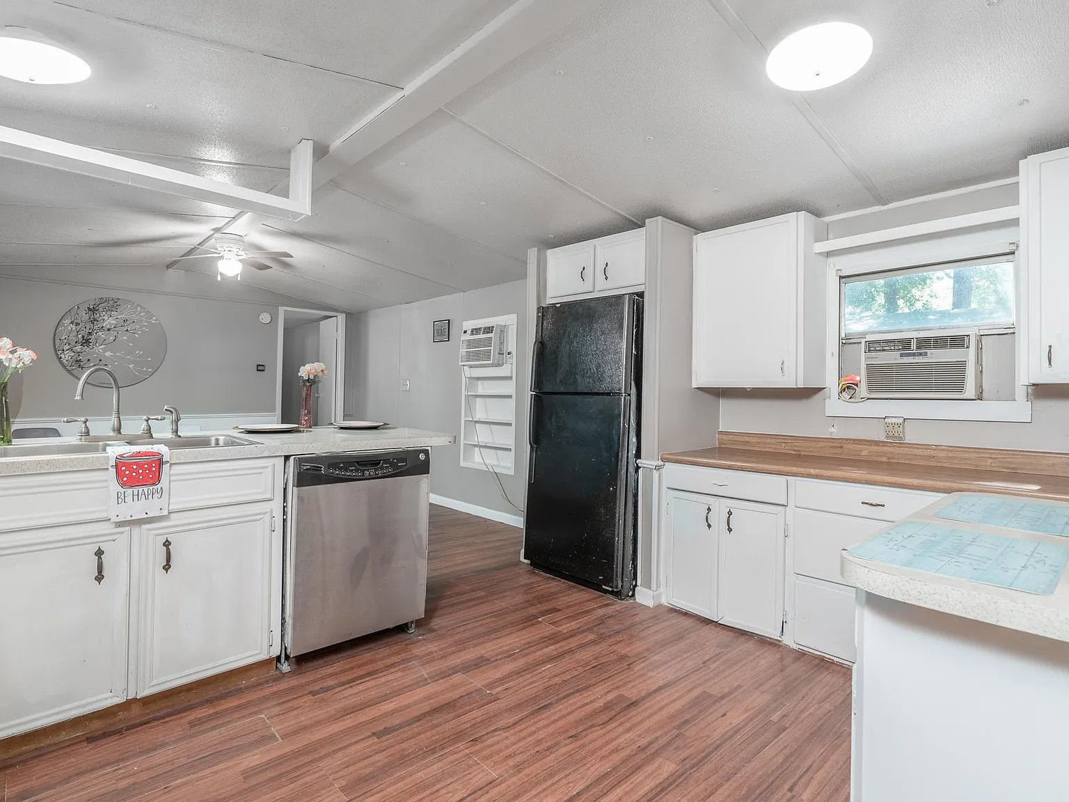 13297 Pecan Tree Drive — Photo 3