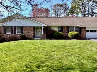 145 Longview Ave, Lewisburg, WV 24901