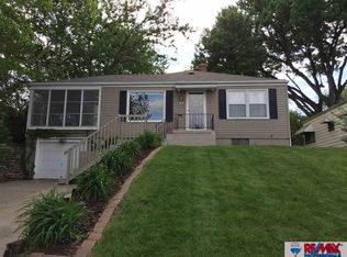 1056 S 51st Ave, Omaha, NE 68106