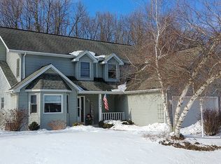 5494 Royal Ave, Slinger, WI 53086