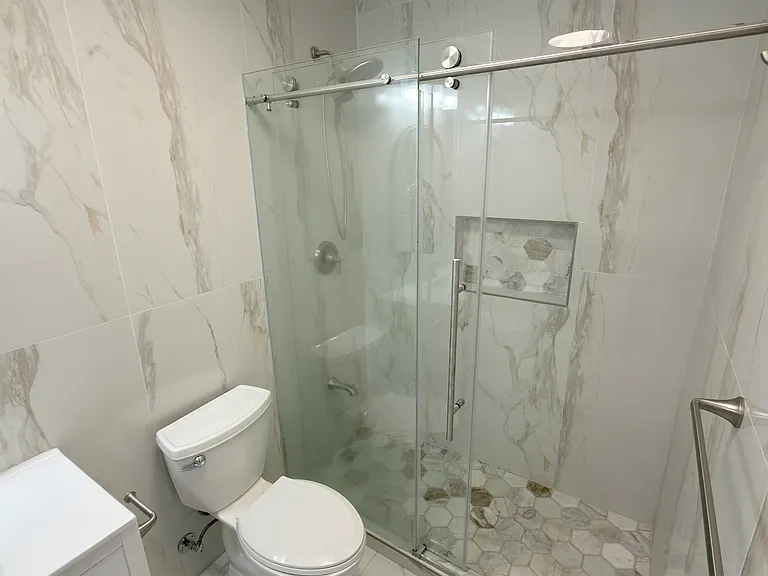 22 Roosevelt St #1 — Photo 10