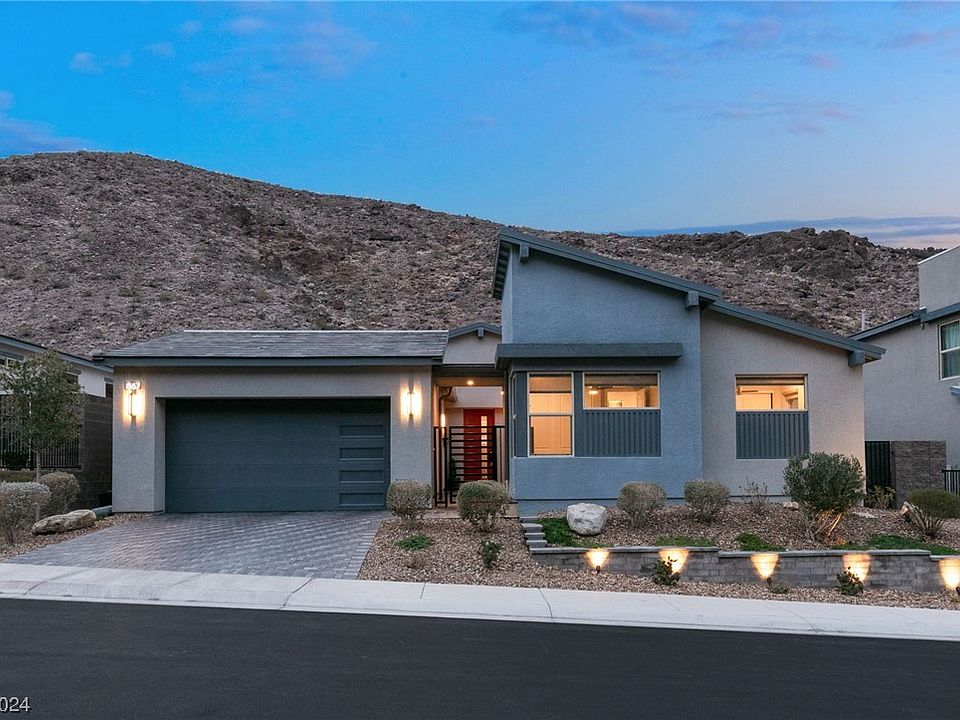 1st image of 867 Skyline Canyon St