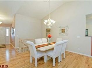 18 Hill Ridge Ct, Saint Charles, MO 63303