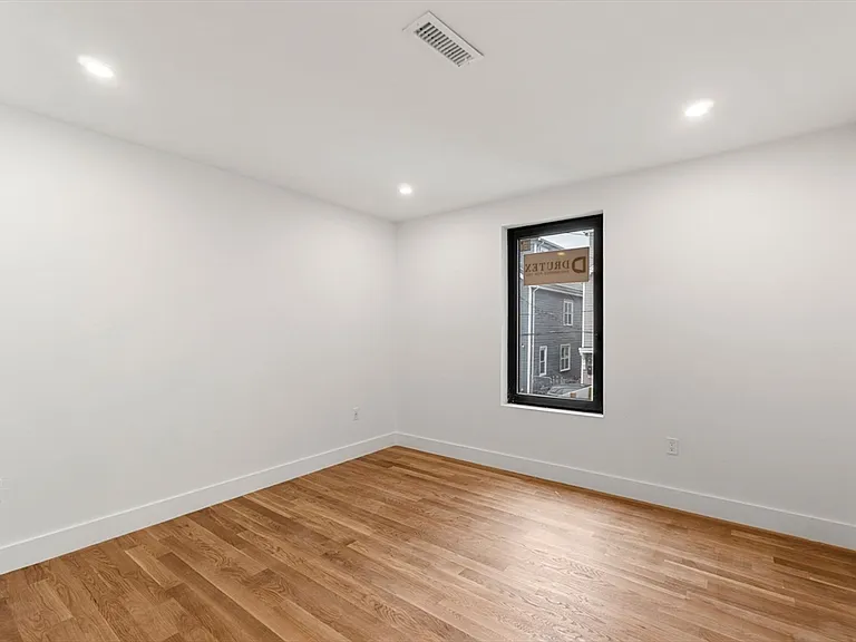 6 Gen Devine Way #2 — Photo 21