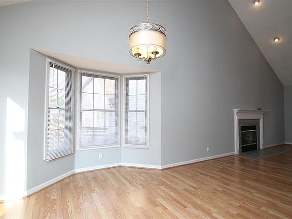 4th image of 7110 Orchard Lake Blvd