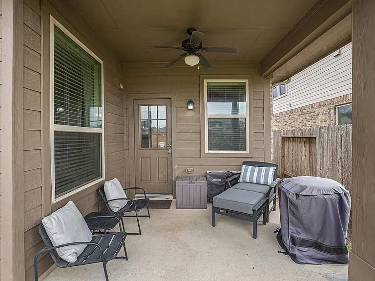 2449 Pamplona Ln — Photo 18