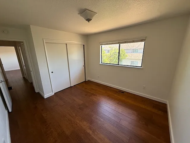 Third bedroom (2nd floor)