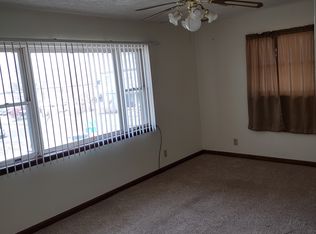 801 Ella St #122, Beatrice, NE 68310
