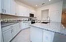 4 bed, 2.0 bath, 2330 sqft, $3,400 — Photo 4