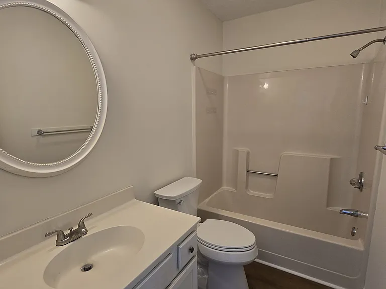 118 Chaucer Ct — Photo 24