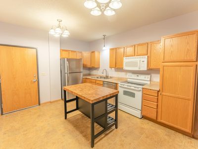1590 Parkwood Dr APT 102, Woodbury, MN, 55125
