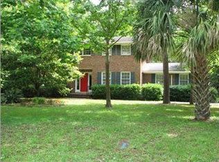1242 Robin Rd, Mount Pleasant, SC 29464