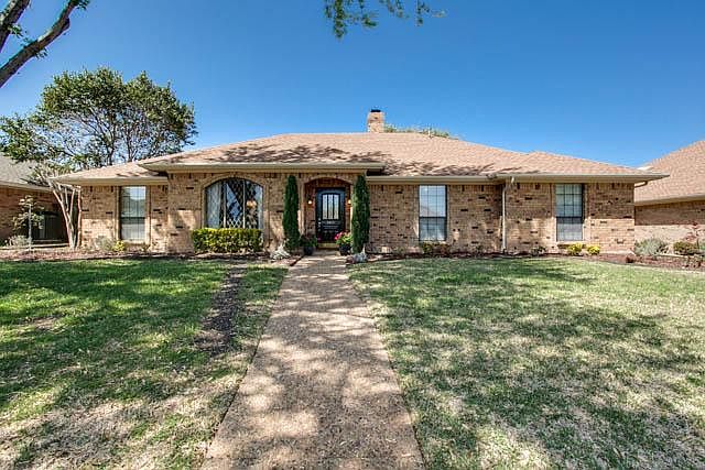 1st image of 2411 Buttercup Dr