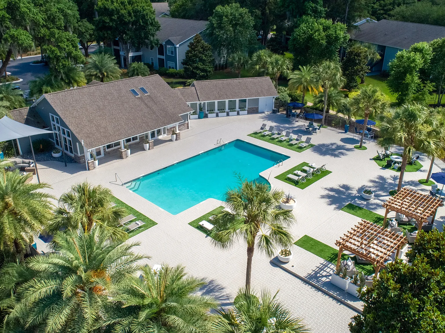 Emerson Isles — Photo 2
