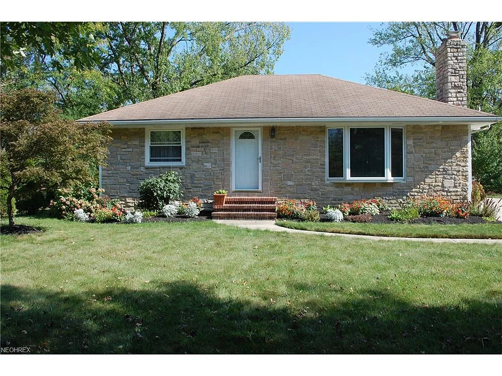 1447 Bradley Rd photo 1