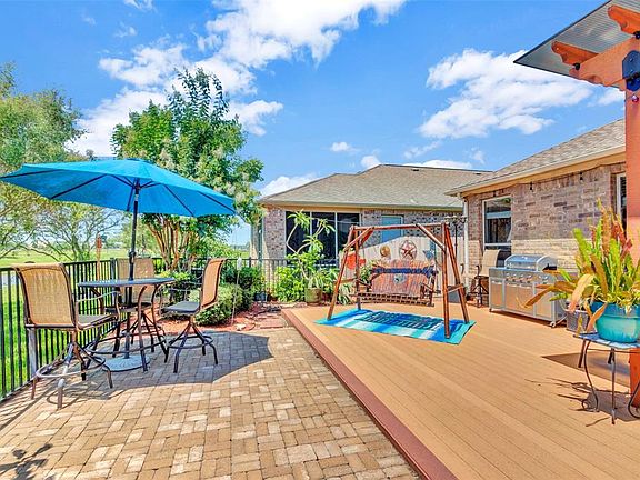 5th image of 717 Saturnia Ln