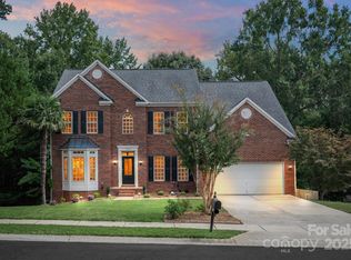 209 Whitegrove Dr, Fort Mill, SC 29715