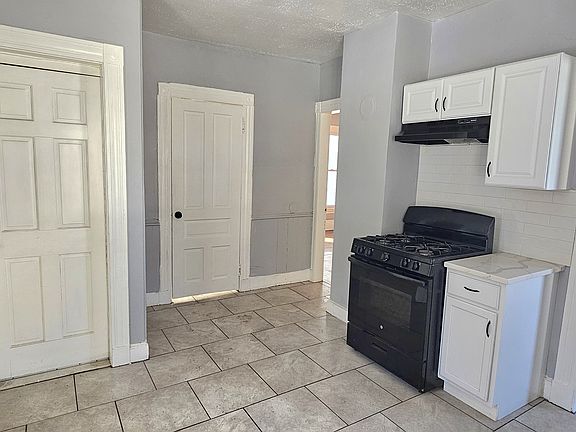 3rd image of 17 Hobson Ave #1A