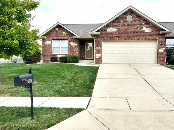 2081 Briarbend Ct, Maryville, IL 62062