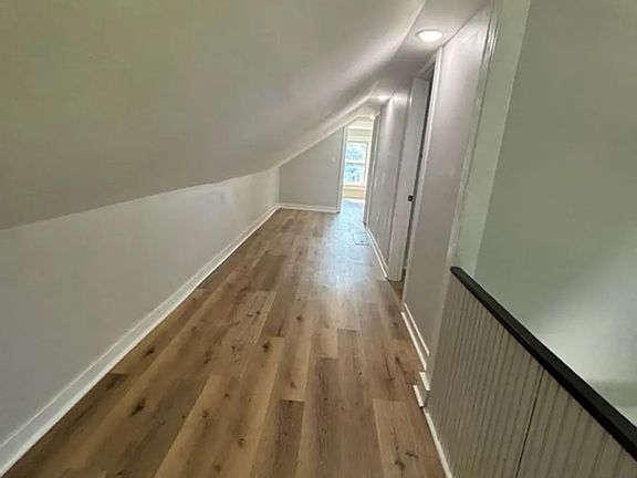 5th image of 2752 Enslin St #1