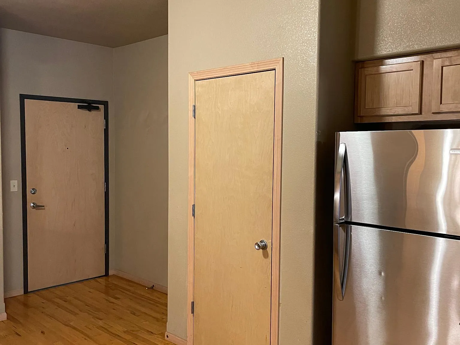 5 bed, 1579 sqft, $3,559 — Photo 4