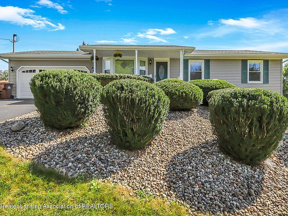 2nd image of 2063 Arch Rd