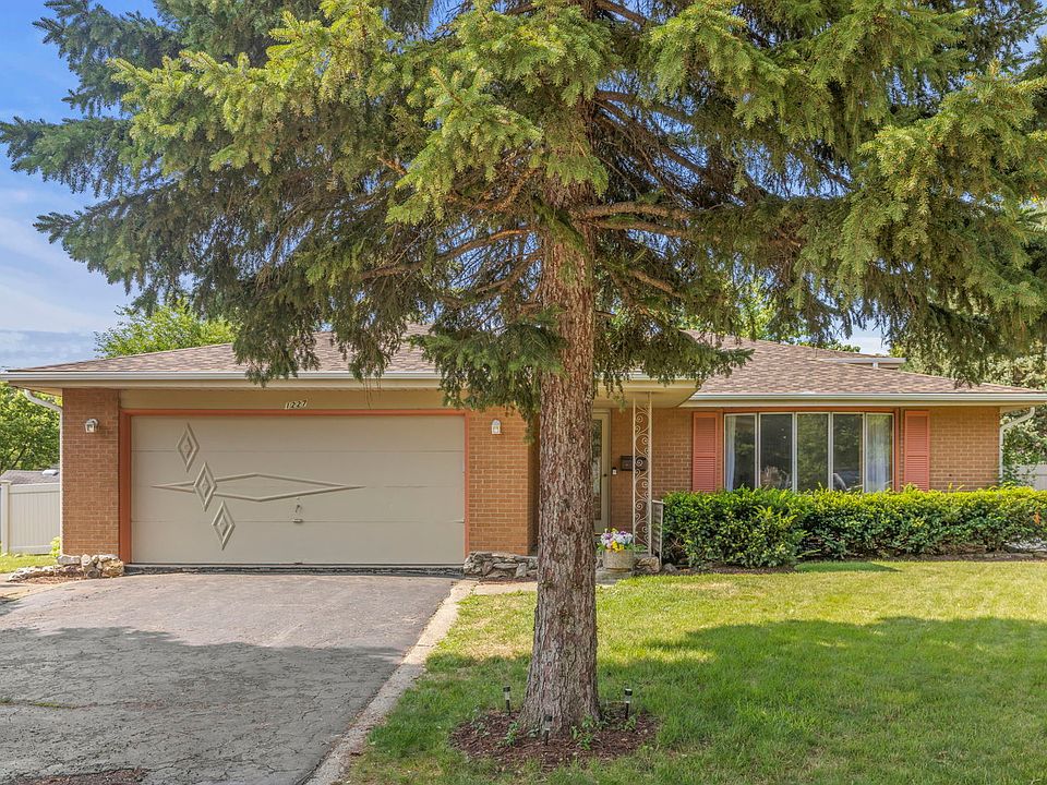 1st image of 1227 W Glenn Ln