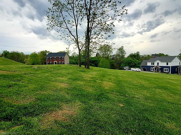 5th image of 1950 Westminster Ct
