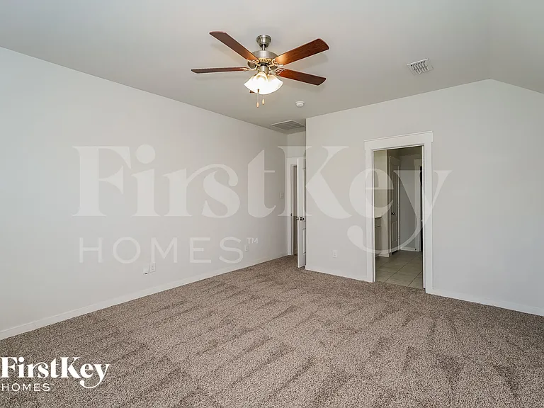 9005 Dameron Dr — Photo 13