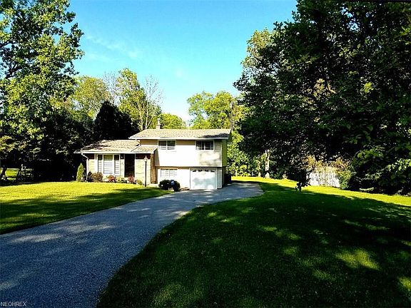 2nd image of 10060 Delemonte Blvd