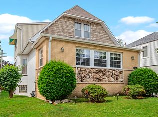 233 W Talcott Rd, Park Ridge, IL 60068