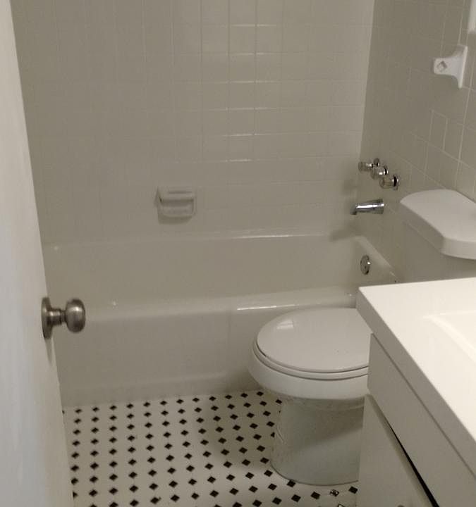1st image of 32 S Tucker St APT 3