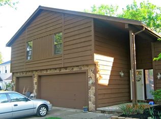17439 Lexington Ln, Strongsville, OH