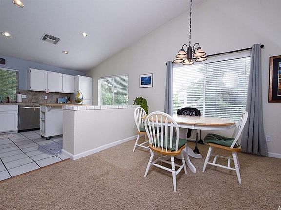 4th image of 105 Hibiscus Ct