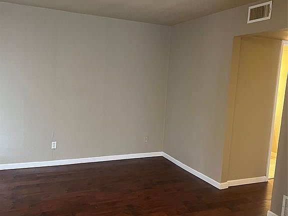 2nd image of 1015 E Tucker St APT 102